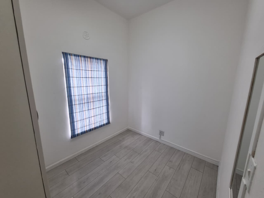 2 Bedroom Property for Sale in Wynberg Western Cape